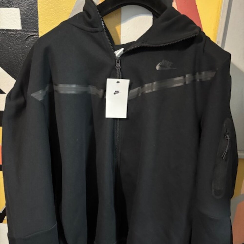 Men's Big and Tall Nike Tech